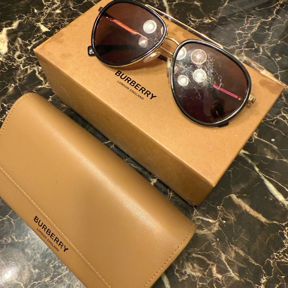 Burberry Gold Aviator Sunglasses with Tan Case